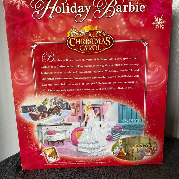 Holiday Barbie 2008-Celebrating 20 years of Holidays - Picture 4 of 7